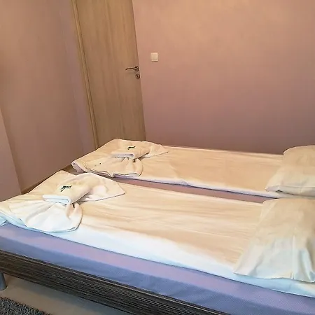 семеен далис 2*