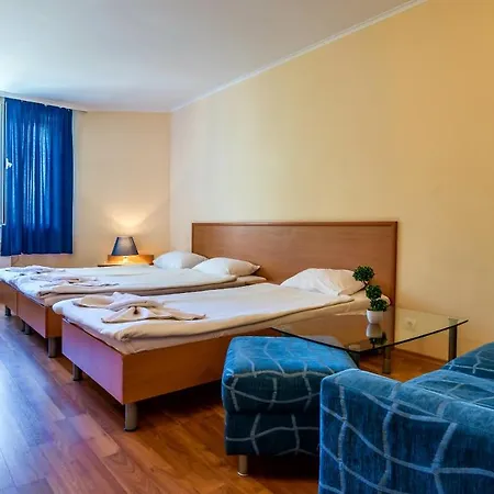 семеен далис Хотел